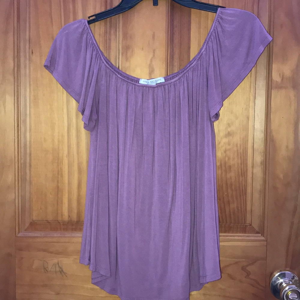 off the shoulder t-shirt